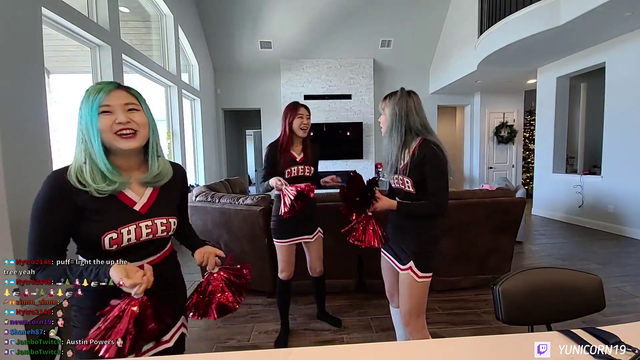 Esfands new cheer squad - the Esfartgirls