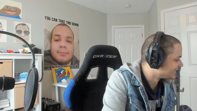 erobb talks with his viewers