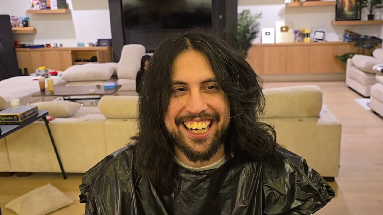 emilyywang - QT sees his hair for the first time