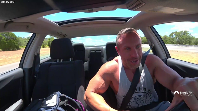 Knut teleports while driving