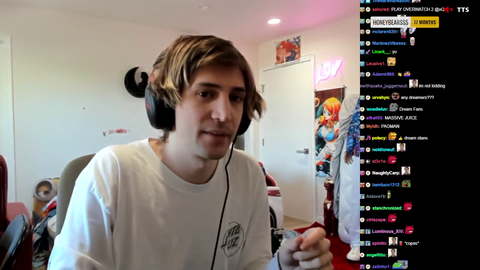 Dream fans were fainting at Twitchcon after seeing him