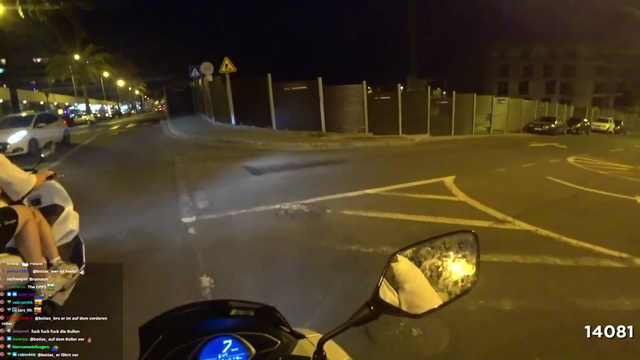 German Streamer makes moped Accident