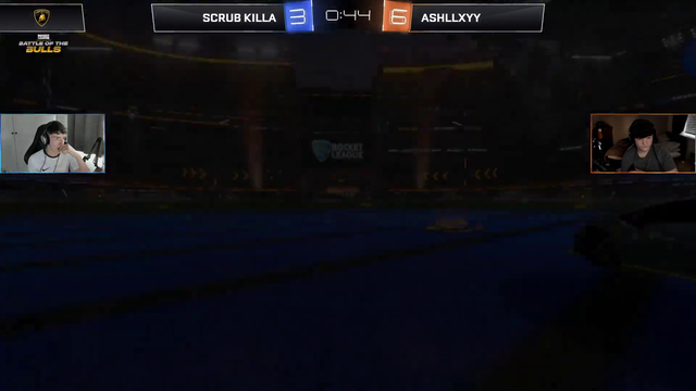 One handed Rocket league player Ashllxyy gets a big win during a 1v1 show match (RLCS)