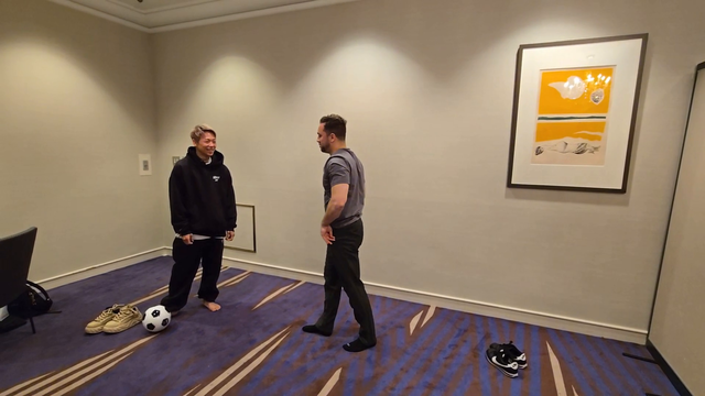 Middle age man wants to lose his leg getting kicked by a pro fighter