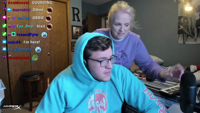 simpmom gifting who? PogO
