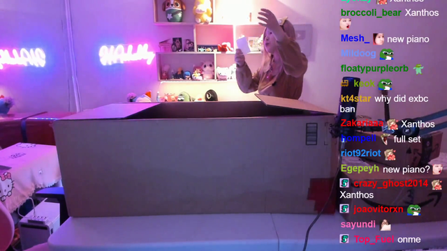 Hachu receive a gift from a sub