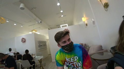 Ludwig explains "cussy" to Poki in a nail salon