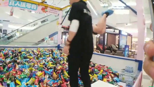 The human claw machine