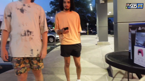 Mizkif starts his own PS5 giveaway Riot in Tampa