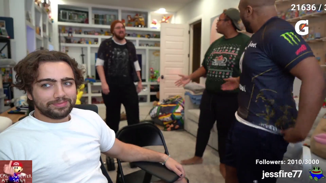Lacari, Tectone, and Russel have a civilize conversation about anime