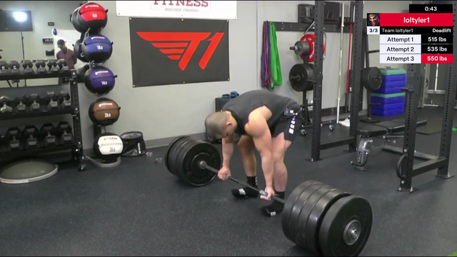 Tyler1 beats his Deadlift personal record with a 550Lbs Pull