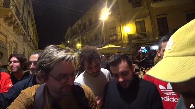 Italians find out about Mia