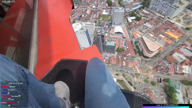 Streamer tests her fear of heights