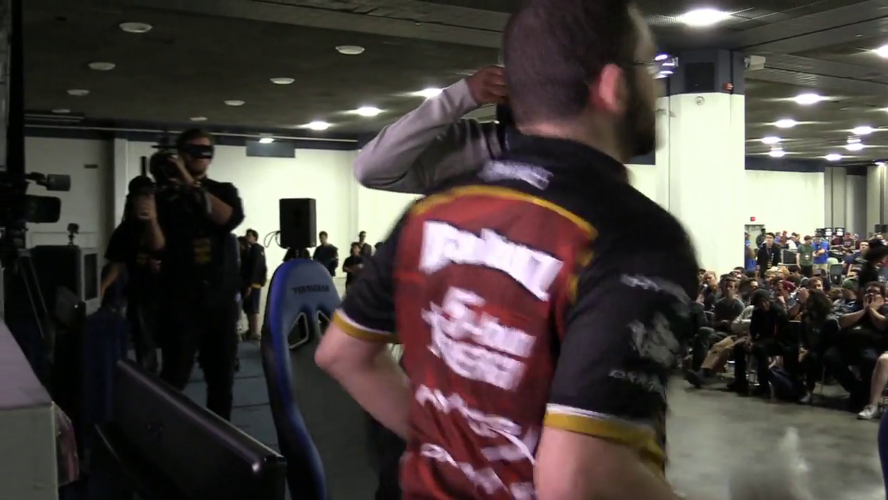 Smash Bro's match winner flexed on the crowd