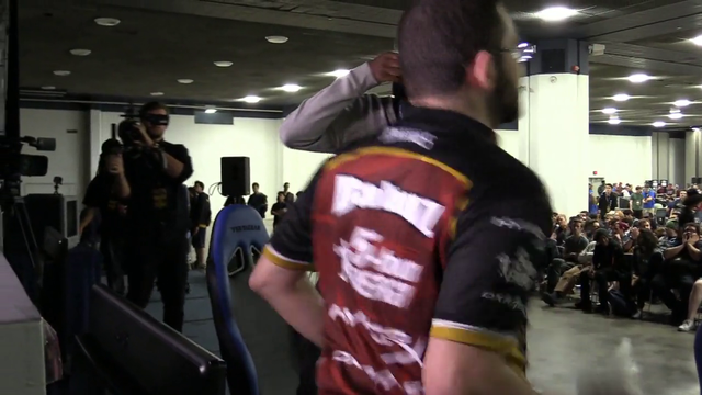 Smash Bro's match winner flexed on the crowd