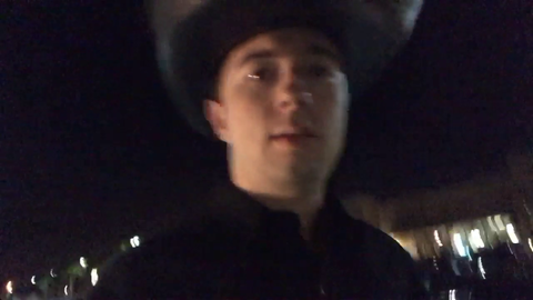People in LA aren't nice - random guy tries to pick fight with streamer