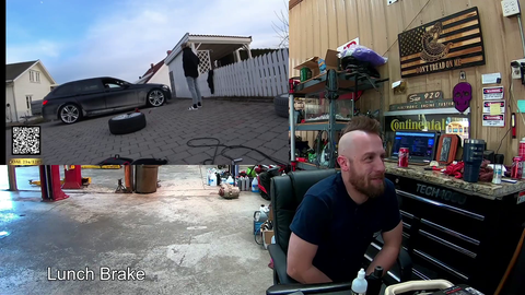 Auto Mechanic Critiques Knut's Tire Changing Skills