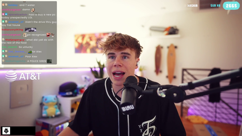 Rumble copy striked Blau for using the default "offline" screen on the LiveU IRL backpack