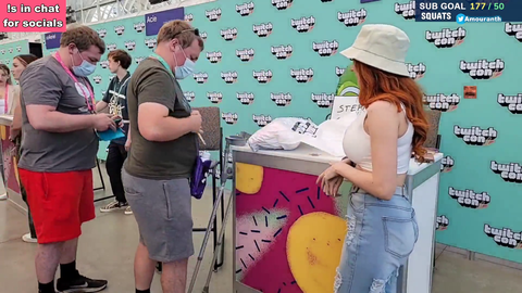 How Amouranth's meet and greet is going