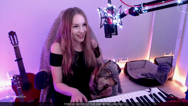 Twitch Music - Dog tries to play along
