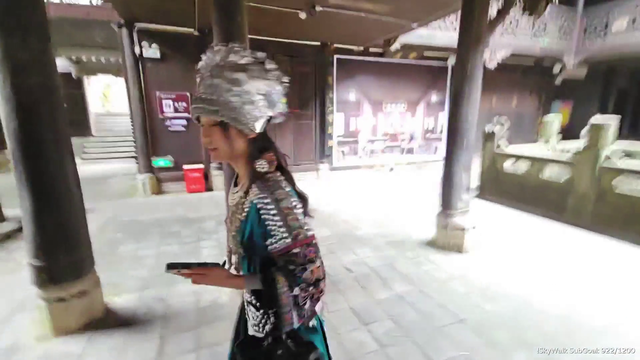 Streamer finds himself in an ancient Chinese painting