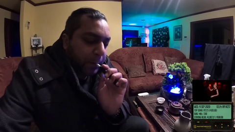 Streamer gets a dono for a surgery he didn't know he needed. (wait for it)