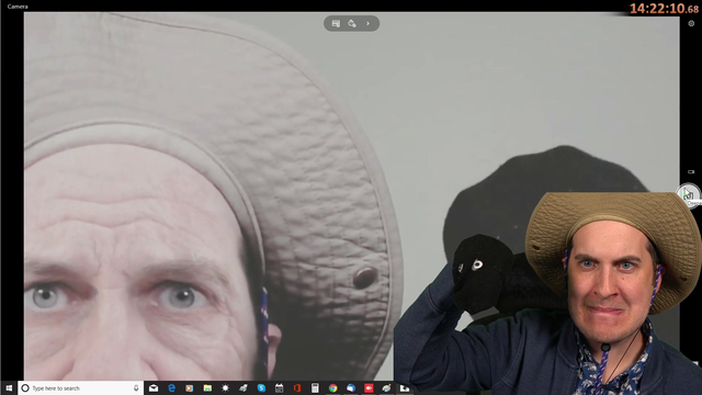 Scammer helps grandpa to create a youtube thumbnail