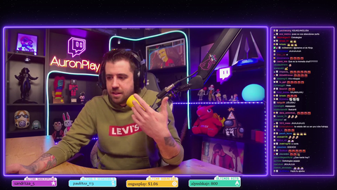 Auronplay (Twitch's biggest Spanish streamer) explains YouTube doesn't actually care about Twitch or livestreaming: their main competitor is TikTok