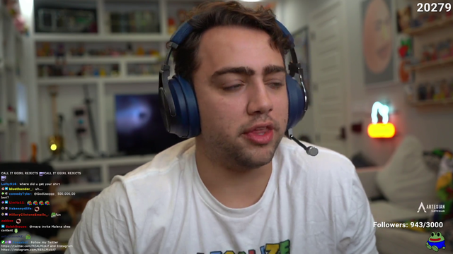 Mizkif and Maya break up on stream in front of QT