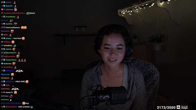 Maya finally does a live rendition of her famous hit single, "i"