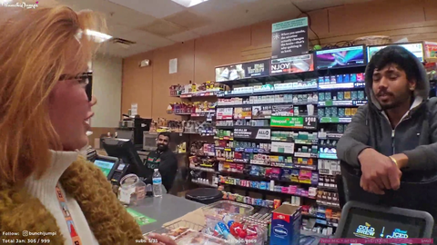 7/11 Clerk Tries to Buy Streamer