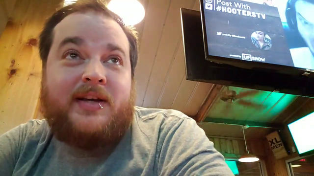 Twitch Streamer's Picture Appears on Hooters TV