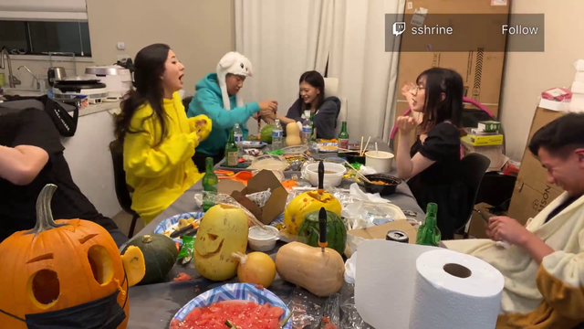 Fuslie forgets she's not engaged anymore during drunk RolePlay