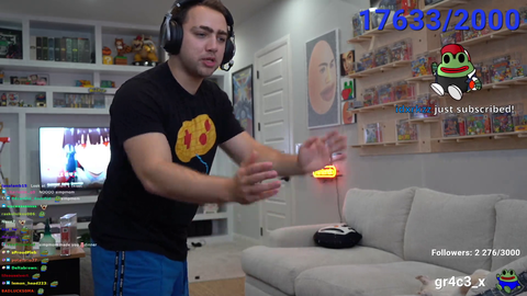 Mizkif Tells Chat About A Wholesome Moment With Simply's Mother