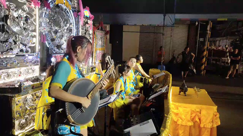 Taiwanese music streamer absolutely shreds it