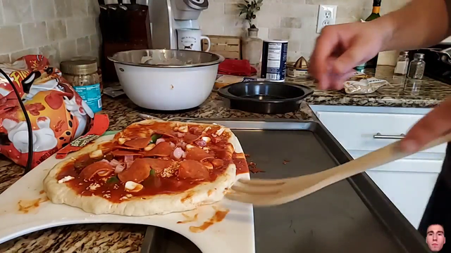 Erobb tries making a pizza