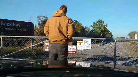KKona Elite tries to go fishing, finds Wildlife refuge closed