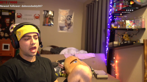 Mizkif takes the Ninja stance.