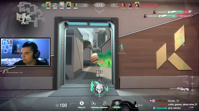streamer hits two collateral shots in one round