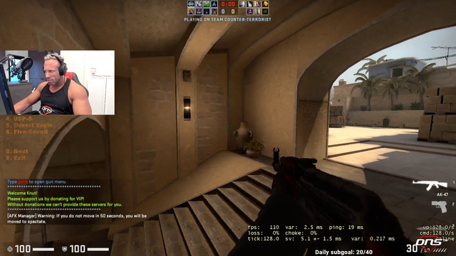 Knut better than Shroud at CSGO