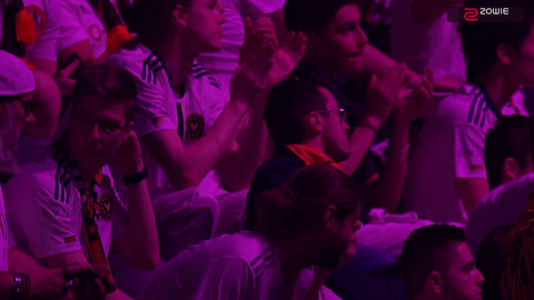 French CS crowd showing their skills