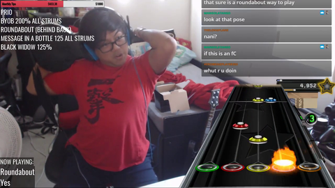 Guitar Hero streamer tries to dab