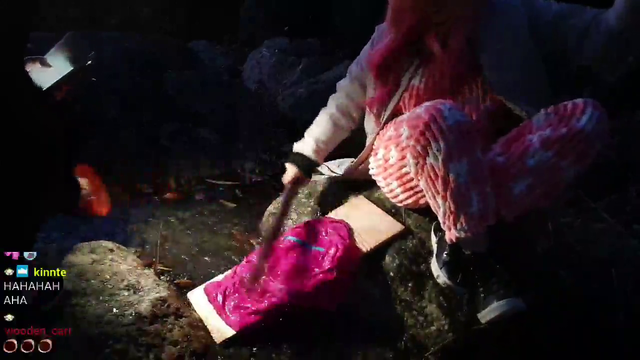 Korean streamer finally washes her dirty pink shorts