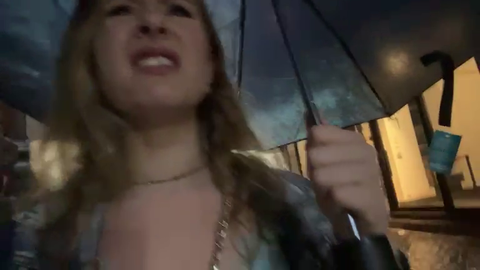 Elina's phone gets stolen live