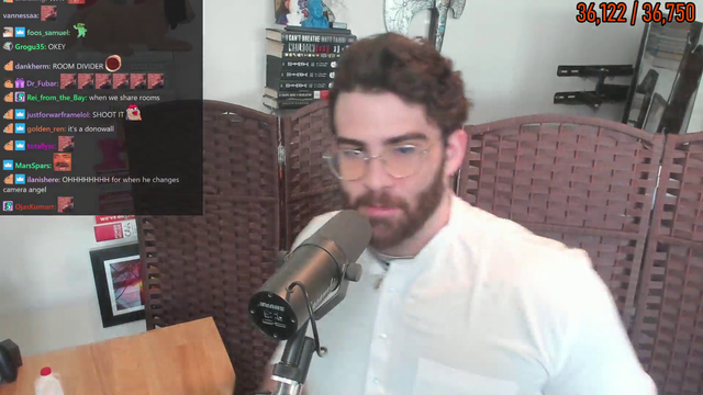 HasanAbi - Hasan receives $400 DonoWall in PO Box