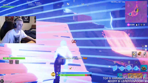VICTORY ROYALE