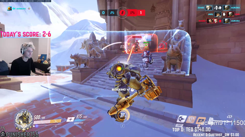 xQc YEEEEETS his phone again