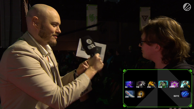 Guess the hero for a prize in Dota 2 ESL