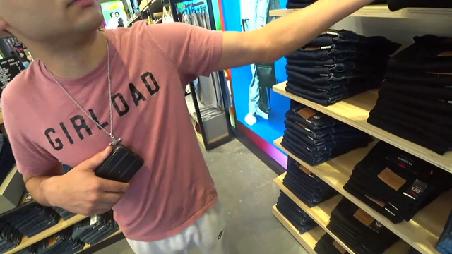Erobb taking yet another L in public