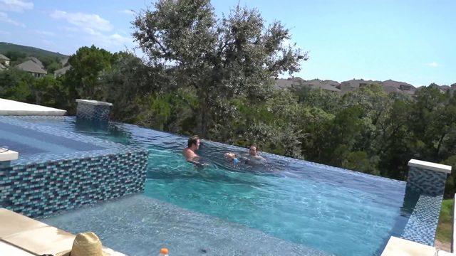 wholesome mizkif teaching hachubby swim